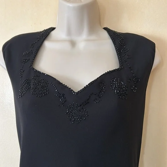 Jones New York black sheath tea length dress with beaded collar and hem size 6 - Picture 2 of 8